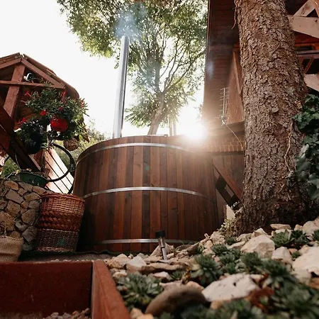 別荘 A Szivemhez *